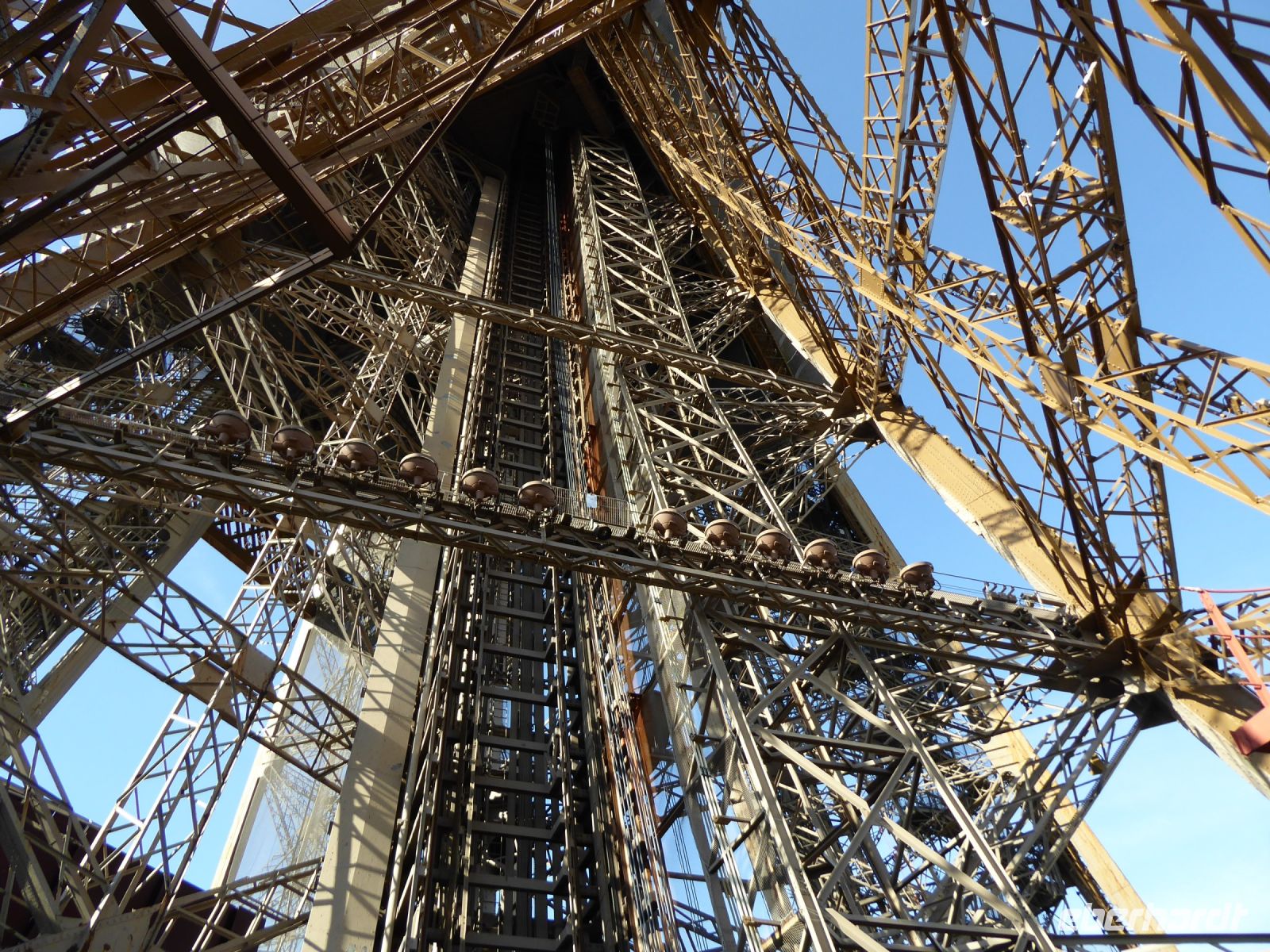 Tag 5 02.05.2023  Eiffelturm, Detail &ndash; &copy; Gabriele Sauer (Eberhardt TRAVEL)