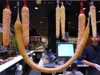 Markthalle &ndash; &copy; Hans-Joachim Trutz (Eberhardt TRAVEL)