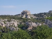 Alpilles bei Le Beaux de Province &ndash; &copy; Beate Schroedter (Eberhardt TRAVEL)