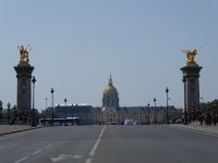 Tag 3 29.05.2023 Entdeckertour, Pont Alexandre III mit Invalidendom &ndash; &copy; Gabriele Sauer (Eberhardt TRAVEL)