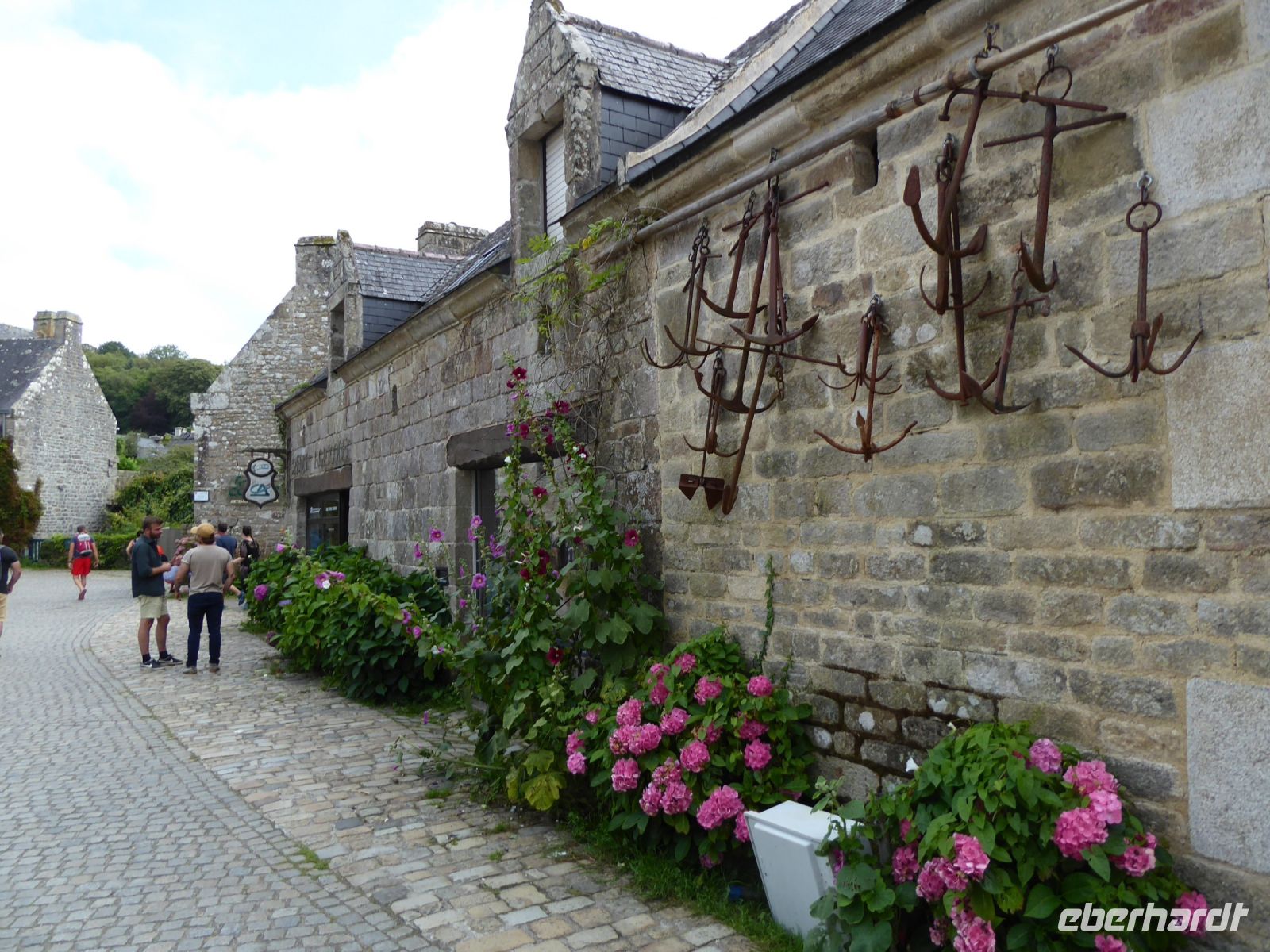 Tag 6 10.08.2023 Entdeckerspaziergang in Locronan &ndash; &copy; Gabriele Sauer (Eberhardt TRAVEL)