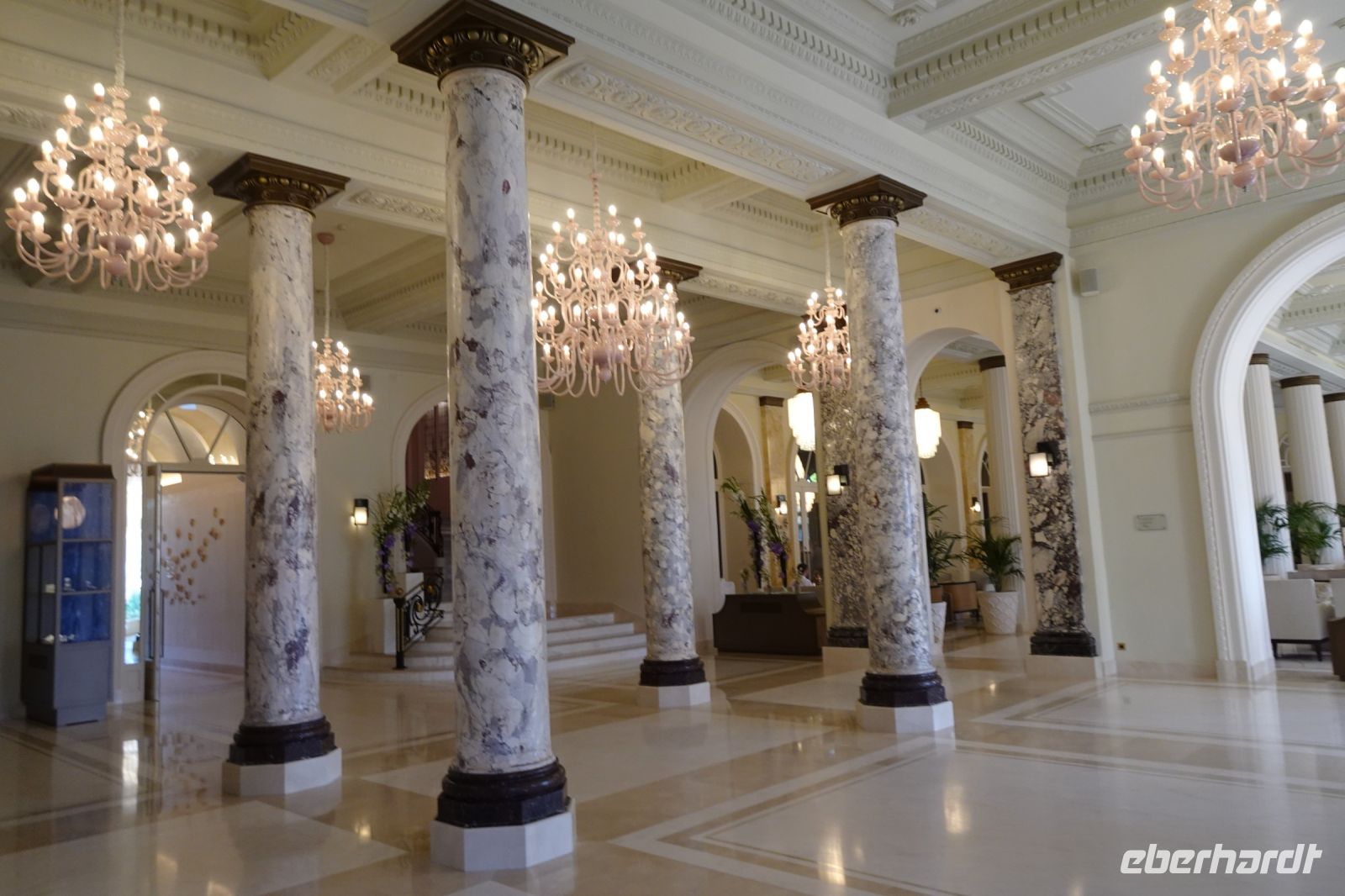Tag 4 05.10.2023 Cannes, Hotel Carlton &ndash; &copy; Gabriele Sauer (Eberhardt TRAVEL)