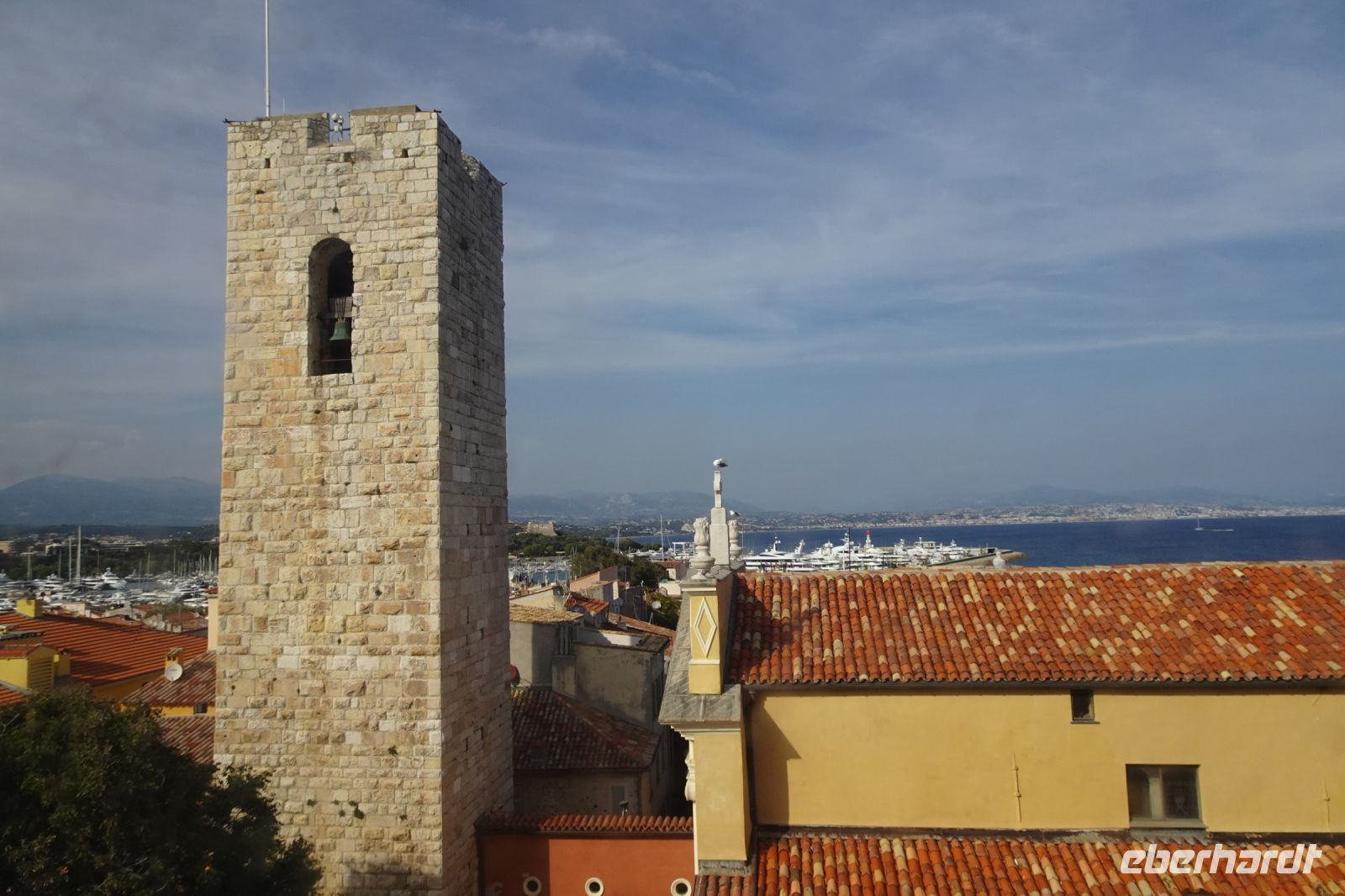Tag 4 05.10.2023 Antibes, Kathedrale und Glockenturm &ndash; &copy; Gabriele Sauer (Eberhardt TRAVEL)