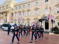 Wachablöse vor dem Grimaldi-Palast in Monaco &ndash; &copy; Vicky Kern (Eberhardt TRAVEL)