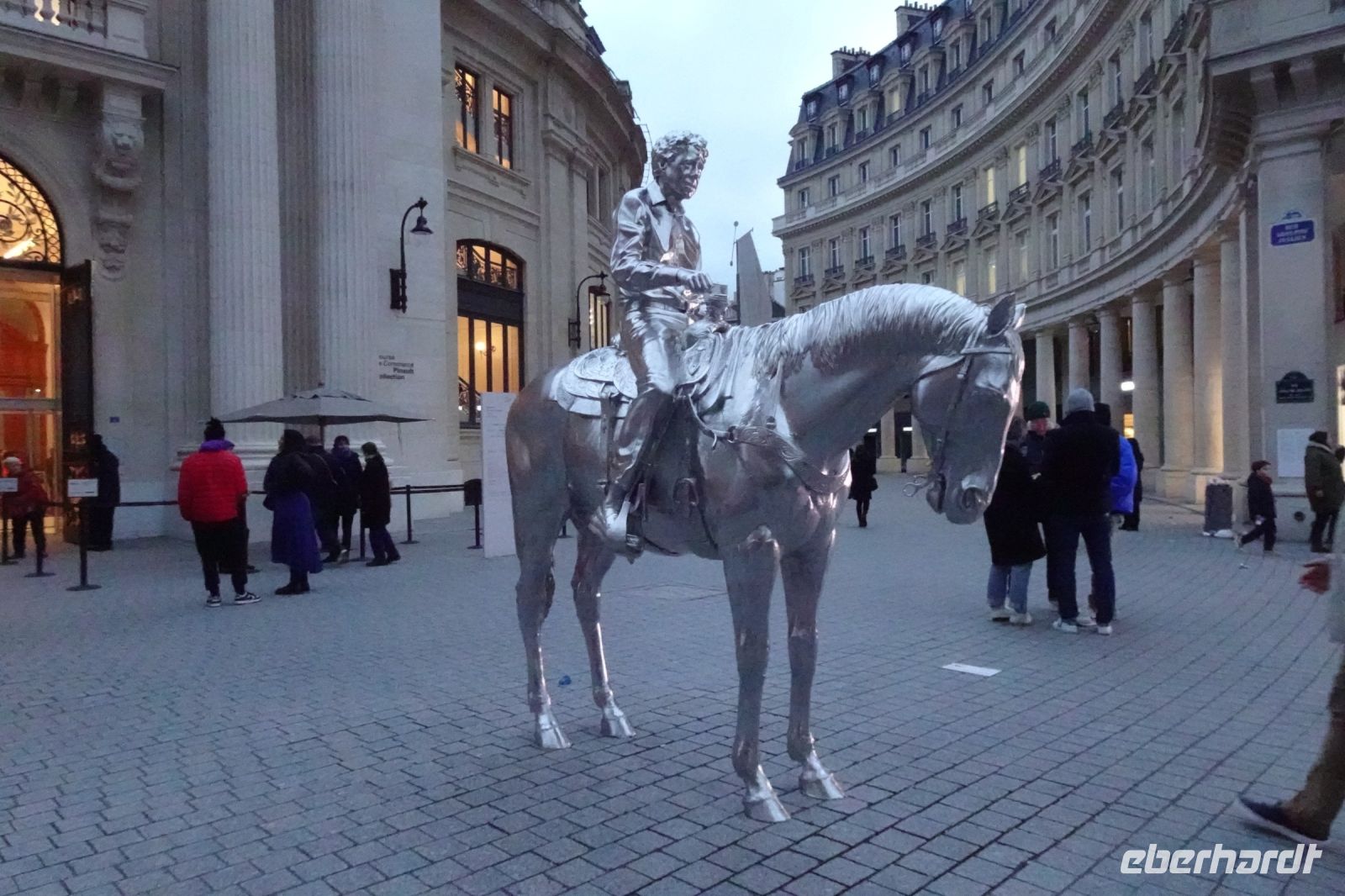 Tag 3, 30.12.2023 Der Reiter von Charles Ray  &ndash; &copy; Gabriele Sauer (Eberhardt TRAVEL)
