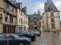 Alter Markt vor der Kirche, Le Mans.jpg &ndash; &copy; Dr. Michael Krause (Eberhardt TRAVEL)