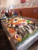 St. Tropez - Fischmarkt &ndash; &copy; Wolfgang Kowalewski (Eberhardt TRAVEL)