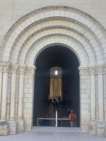 Abtei Fontevraud: Eingang zur Abteikirche &ndash; &copy; Dieter Braune (Eberhardt TRAVEL)