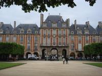 Paris - Place Vosges &ndash; &copy; Claudia Bernhardt (Eberhardt TRAVEL)