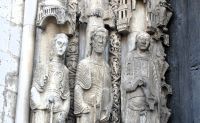 älteste Steinmetzarbeiten des Mittelalters &ndash; &copy; Gina Egenolf (Eberhardt TRAVEL)
