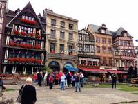 IMG_8536Rouen  Marktplatz &ndash; &copy; Birgit Janosch (Eberhardt TRAVEL)