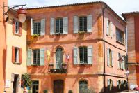 Rathaus von Roussillon &ndash; &copy; Gina Egenolf (Eberhardt TRAVEL)
