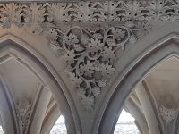 Mont St. Michel Kreuzgang &ndash; &copy; Beate Schroedter (Eberhardt TRAVEL)