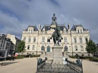 01 Troyes Rathaus
