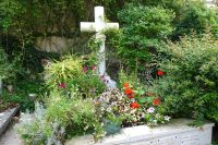 Tag 3, 19.08.2024 Giverny, Grabmal von Claude Monet &ndash; &copy; Gabriele Sauer (Eberhardt TRAVEL)