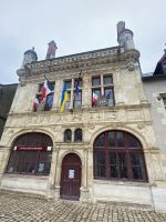 RADREISE LOIRE 3.-11.9.24: Hotel de Ville in Beaugency &ndash; &copy; Ekkehard Villing (Eberhardt TRAVEL)