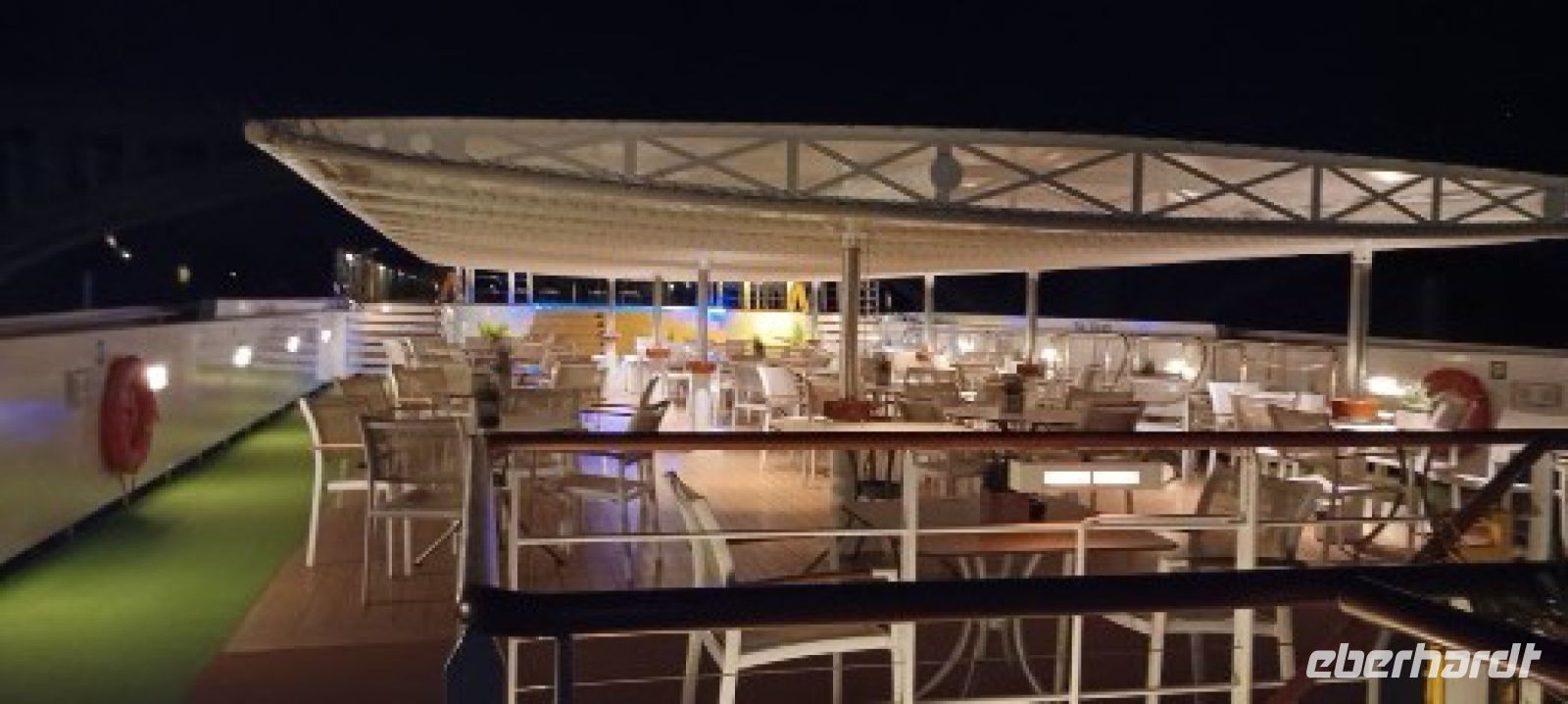 AROSA Stella  - Aussichtsdeck am Abend &ndash; &copy; Ute Solf (Eberhardt TRAVEL)