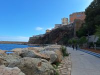 20241020_141716, Uferpromenade am Fuße der Zitadelle in Bastia.jpg &ndash; &copy; Claudia Hartwich (Eberhardt TRAVEL)