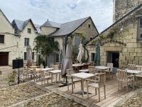 Radreise Loire vom 3.-11.5.25: Ein verträumtes Bistro in Candes &ndash; &copy; Ekkehard Villing (Eberhardt TRAVEL)