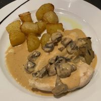 Emincé de poulet &ndash; &copy; G. Adamietz (Eberhardt TRAVEL)