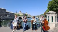 Straßenmusiker an der Seine.jpg &ndash; &copy; Katja Haubold (Eberhardt TRAVEL)