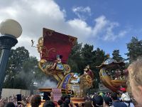 Disneyland Paris - Disneyparade &ndash; &copy; Sabine Letzybyll (Eberhardt TRAVEL)