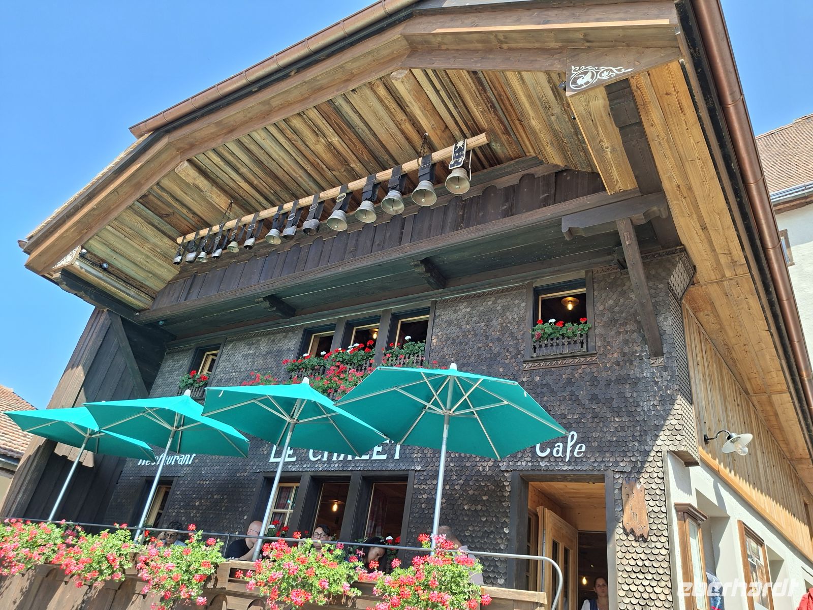 Gyerez-Hausaufbau &ndash; &copy; Ute Solf (Eberhardt TRAVEL)
