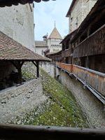 Schloss Chillon -Wehrgang &ndash; &copy; Ute Solf (Eberhardt TRAVEL)