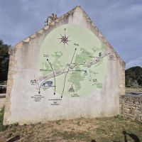 11 Wegweiser in Carnac.jpg &ndash; &copy; Lutz Finkler (Eberhardt TRAVEL)