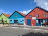 15. Bunte Häuschen in Chatêau d''Oléron.jpg &ndash; &copy; Florian Härtl (Eberhardt TRAVEL)