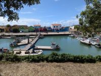 16. Hafen von Chatêau d''Oléron.jpg &ndash; &copy; Florian Härtl (Eberhardt TRAVEL)