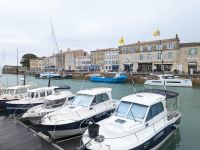 30. Alter Hafen von Saint-Martin-de-Ré.jpg &ndash; &copy; Florian Härtl (Eberhardt TRAVEL)