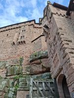 Eingang zur Hohkönigsburg &ndash; &copy; Ute Solf (Eberhardt TRAVEL)