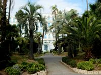 ehemaliges Luxushotel in Menton  &ndash; &copy; Gina Egenolf (Eberhardt TRAVEL)