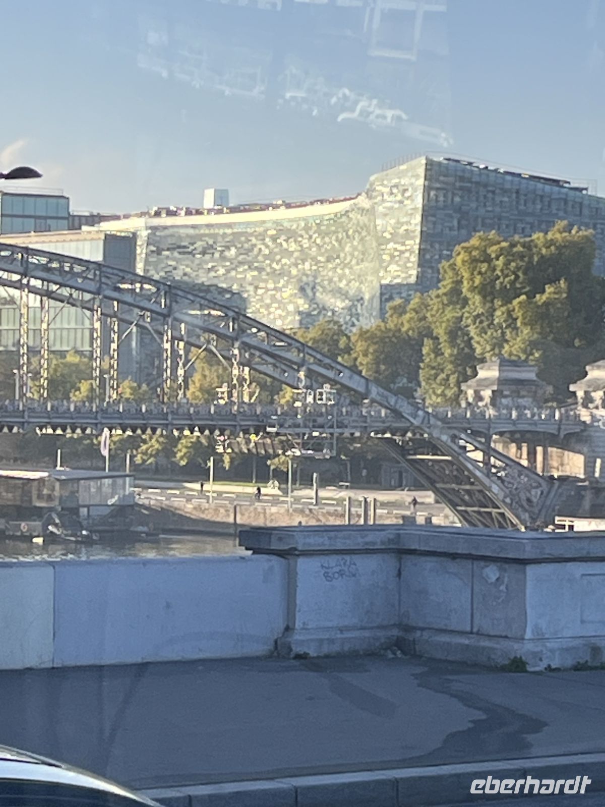 Zentrale der Le Monde Group &ndash; &copy; Renate Grafe (Eberhardt TRAVEL)