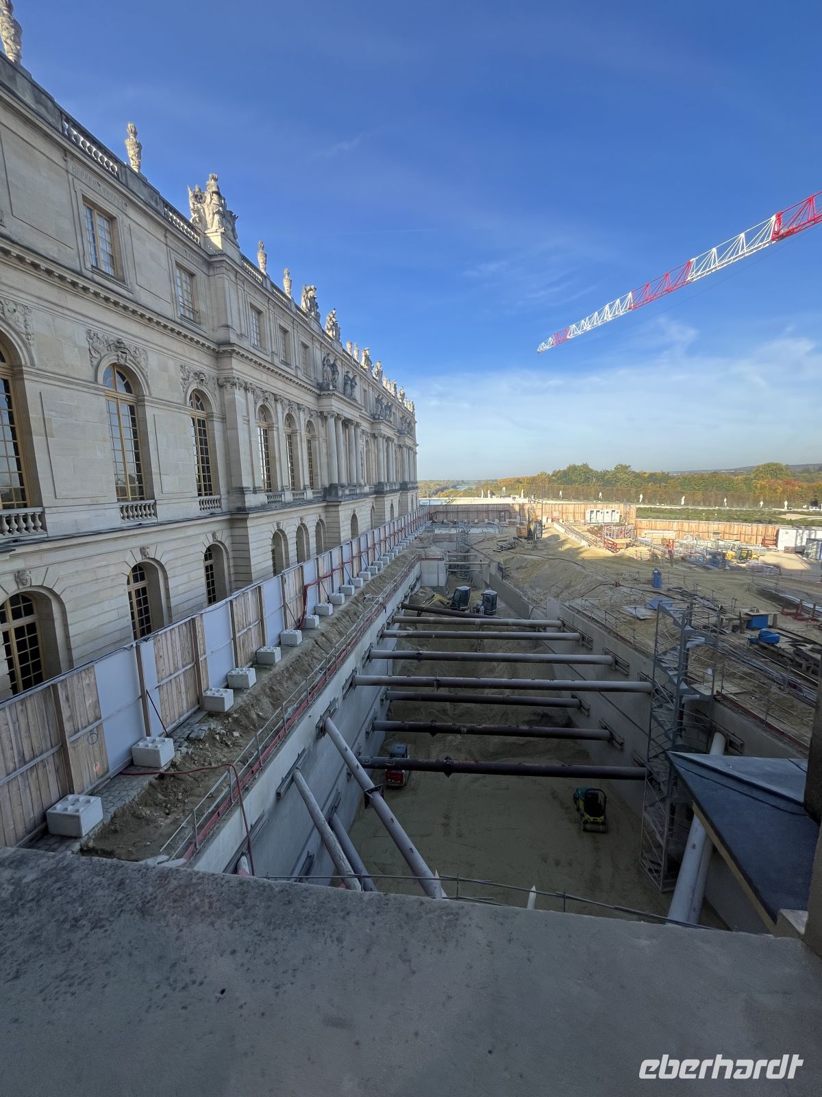 Schloss Versailles - Bauarbeiten  &ndash; &copy; Renate Grafe (Eberhardt TRAVEL)