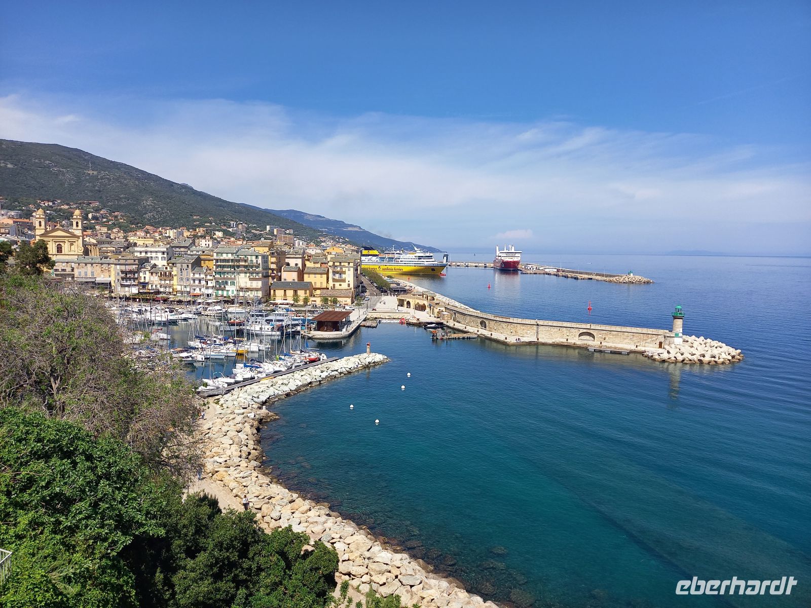 Blick auf den Hafen von Bastia &ndash; &copy; Franciska Bauer (Eberhardt TRAVEL)