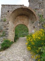 Aufgang zur Riesenburg, Saint-Guilhem-le-Désert, Frankreich &ndash; &copy; Saskia Pinnow (Eberhardt TRAVEL)