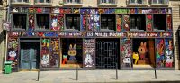 Fassadenmalerei in der Rue St.Honoré Paris 