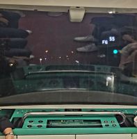 Wagen der 1 der unbemannt fahrenden Metro 1 in Paris - Blick in den Tunnel