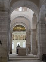 2026-05_Loire_Rad: Germigny-des-Prés - Kirche -Chor &ndash; &copy; Dieter Braune (Eberhardt TRAVEL)