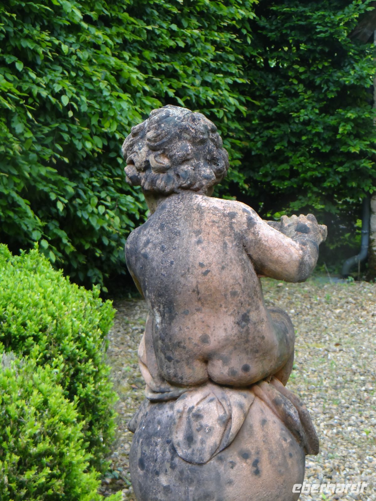 Jardins du Pays d'Auge, ei wer sitzt denn da? &ndash; &copy; Vivian Kreft (Eberhardt TRAVEL)