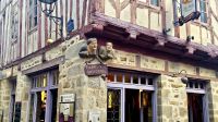 Vannes und seine Frau - alte Kneipe