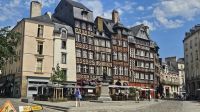Ein Platz in Rennes &ndash; &copy; Gina Egenolf (Eberhardt TRAVEL)
