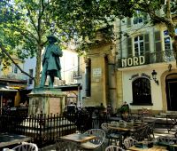 Place du Forum Arles  &ndash; &copy; Gina Egenolf (Eberhardt TRAVEL)