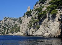 Felsen der Calanques  &ndash; &copy; Gina Egenolf (Eberhardt TRAVEL)