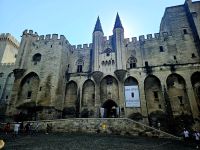 Papstpalast von Avignon  &ndash; &copy; Gina Egenolf (Eberhardt TRAVEL)
