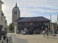 2026-09_LOIRE: Beaugency - Alte Markthalle &ndash; &copy; Dieter Braune (Eberhardt TRAVEL)