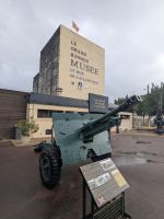 Großer Bunker in Quistreham &ndash; &copy; Sabine Möllering-Stork (Eberhardt TRAVEL)