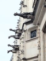 Wasserspeier am Justizpalast &ndash; &copy; Sabine Möllering-Stork (Eberhardt TRAVEL)